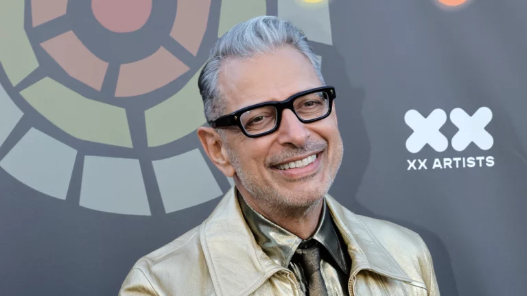 Jeff Goldblum Net Worth : Hollywood Actor,  How much he will rich in 2024